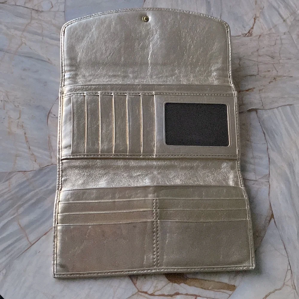 Coach‎ Slim Trifold Wallet In Blocked Signature Canvas In Beige